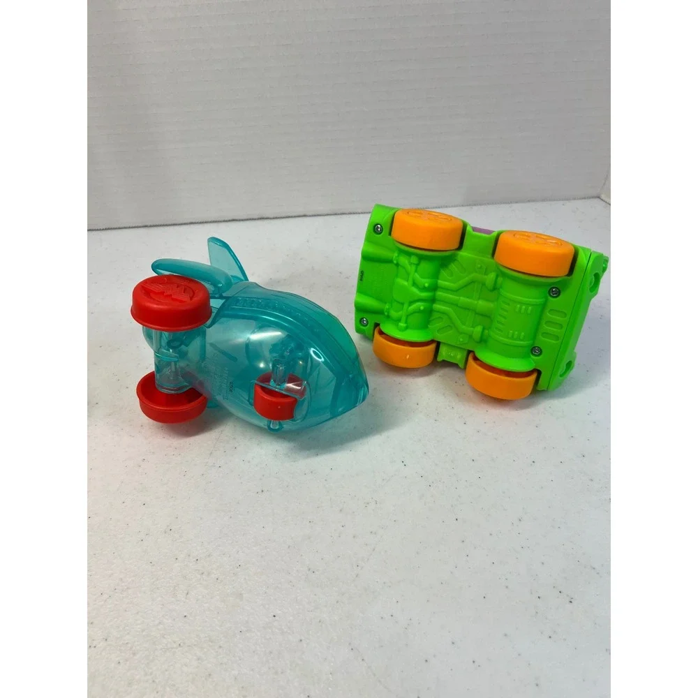 Fisher-Price Little People DC Super Friends Joker Car & Wonder Woman Jet GTV19